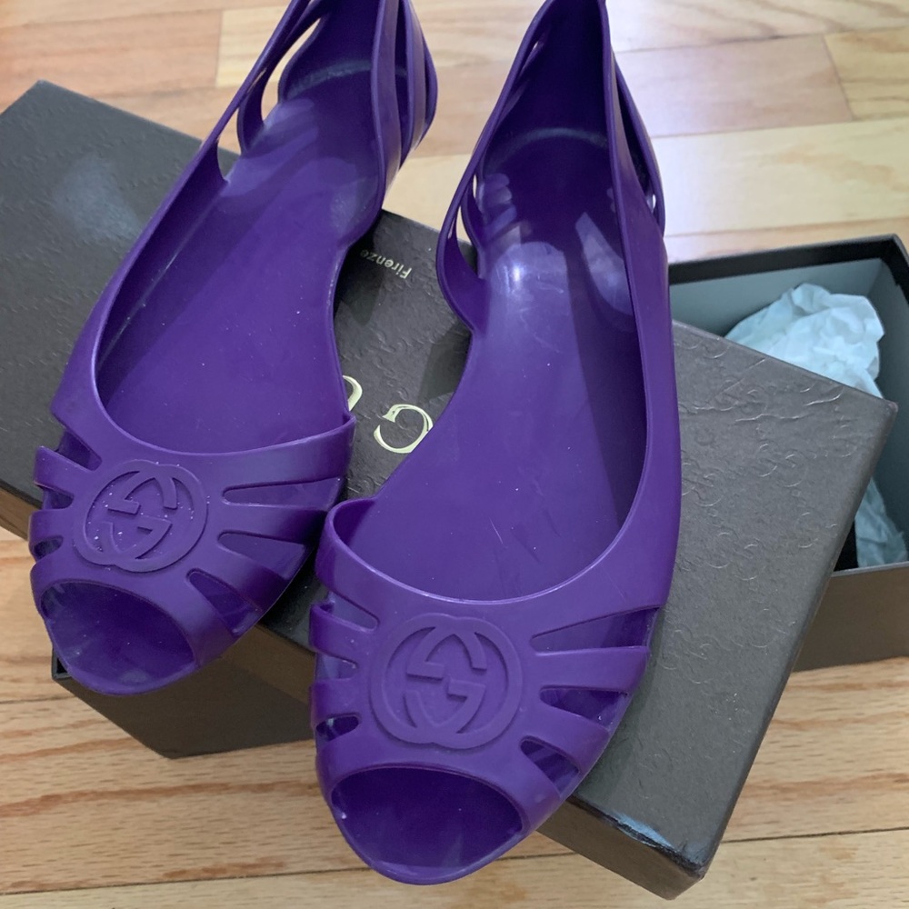 Gucci jelly flats